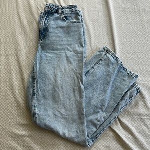 Light wash jeans
